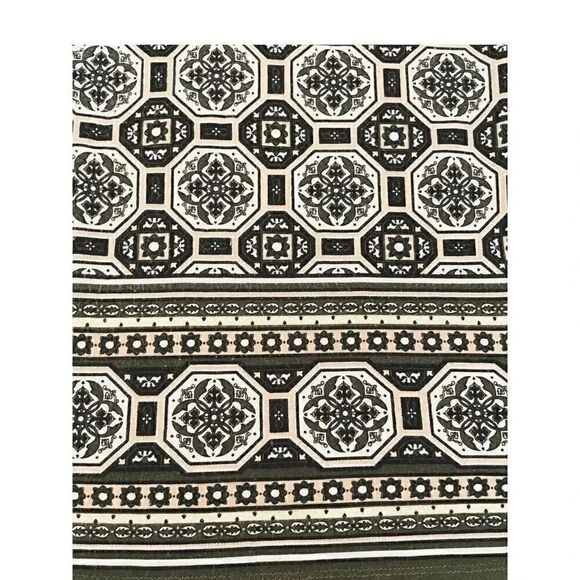 Max Studio Women’s Elastic Waist Geometric Pattern Pencil Skirt SZ S - Picture 3 of 7